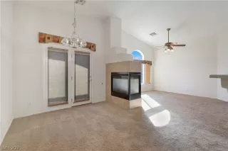 Photo #4: 2351398 Listing 