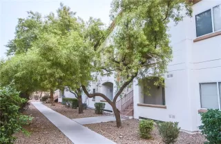 Photo #1: 2351411 Listing