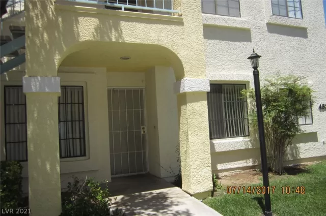 MLS: 2351420 Condo For Sale