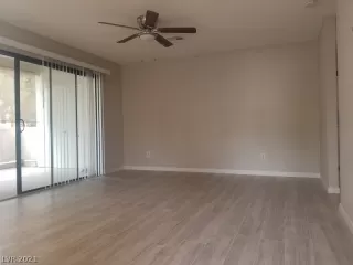 Photo #6: 2351425 Listing 