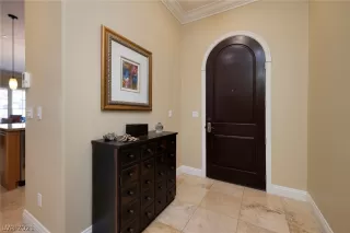 Photo #5: 2351442 Listing