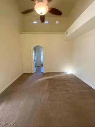 Photo #6: 2351448 Listing 