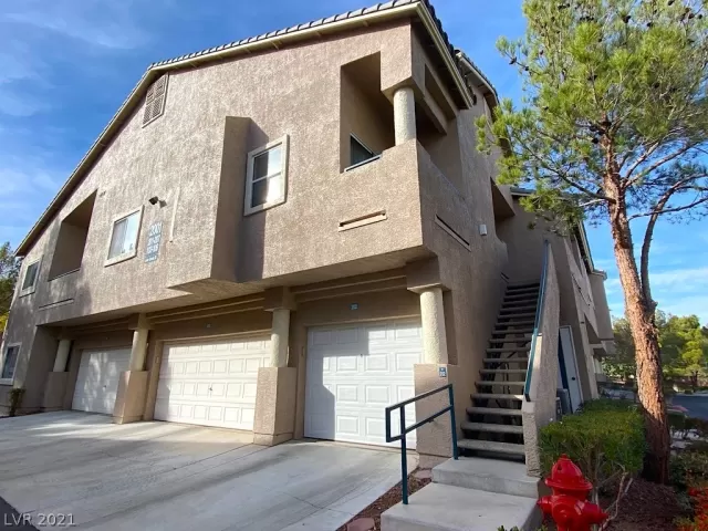 MLS: 2351467 Condo For Sale