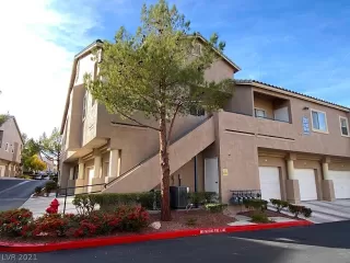 Photo #1: 2351467 Listing 