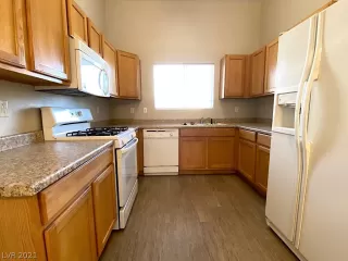 Photo #6: 2351467 Listing 