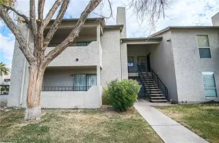 Photo #1: 2351468 Listing 