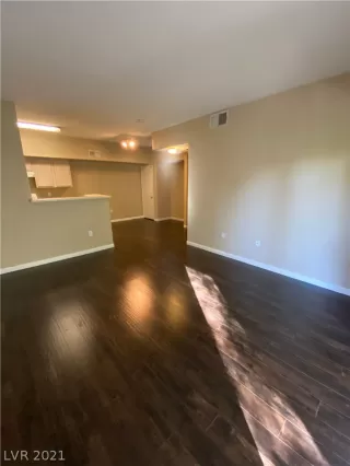 Photo #2: 2351480 Listing 