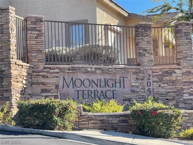 MLS: 2351482 Condo For Sale