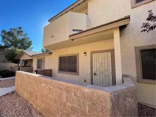 Photo #1: 2351482 Listing 