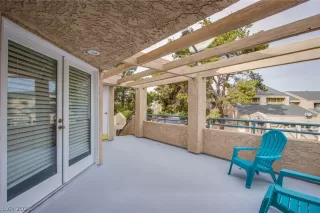 Photo #3: 2351489 Listing