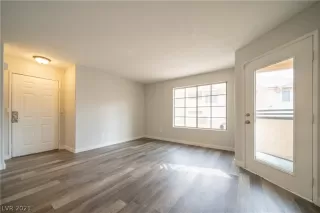 Photo #6: 2351512 Listing 