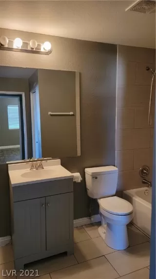 Photo #3: 2351515 Listing 