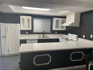 Photo #4: 2351529 Listing 