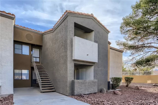 MLS: 2351557 Condo For Sale