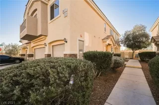 Photo #4: 2351564 Listing