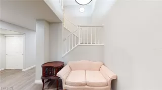 Photo #2: 2351566 Listing 