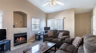 Photo #2: 2351575 Listing