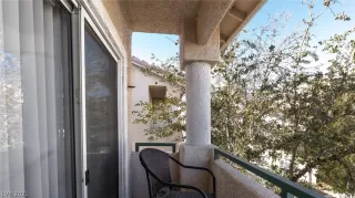 Photo #6: 2351575 Listing