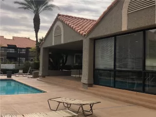 Photo #3: 2351589 Listing 