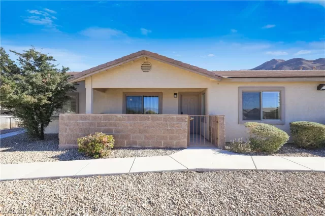 MLS: 2351593 Condo For Sale