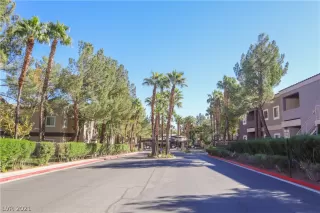 Photo #1: 2351600 Listing 