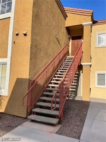 MLS: 2351604 Condo For Sale