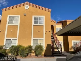 Photo #1: 2351604 Listing