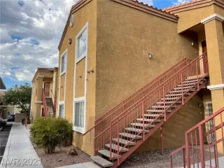 Photo #2: 2351604 Listing