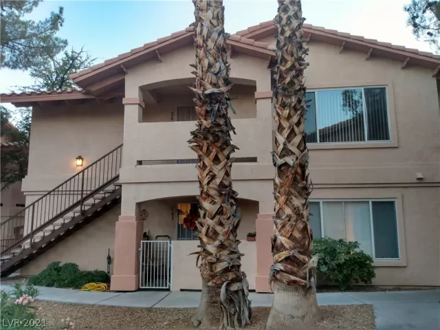 MLS: 2351619 Condo For Sale