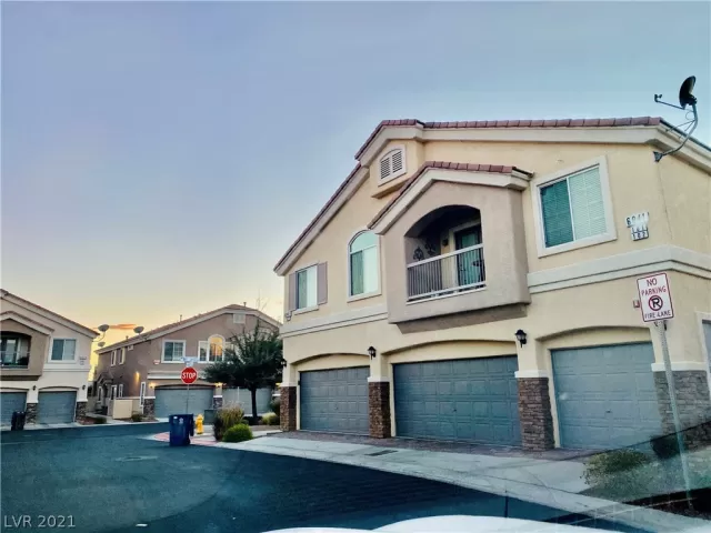 MLS: 2351668 Condo For Sale