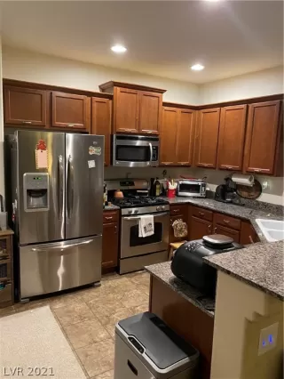 Photo #2: 2351668 Listing 