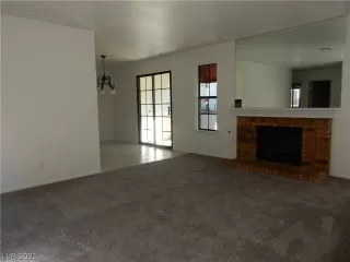 Photo #4: 2351669 Listing 