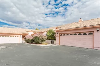 Photo #1: 2351696 Listing