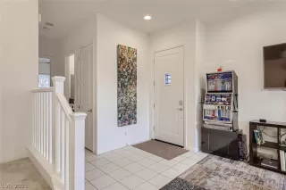 Photo #5: 2351719 Listing 