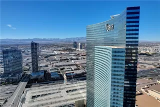 Photo #2: 2351755 Listing