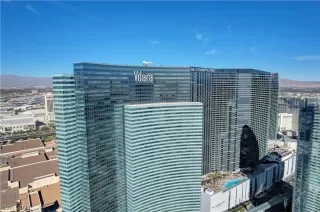 Photo #4: 2351755 Listing