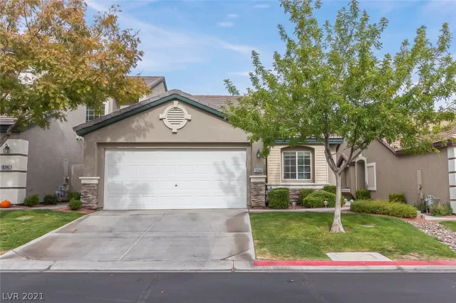 MLS: 2351770 Condo For Sale