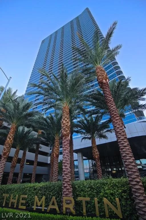 MLS: 2351780 Condo For Sale