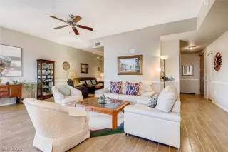 Photo #3: 2351783 Listing 