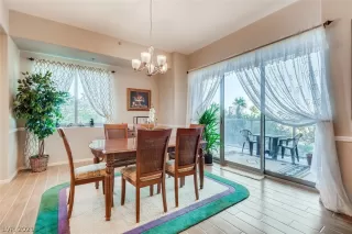 Photo #4: 2351783 Listing 