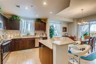 Photo #6: 2351783 Listing 