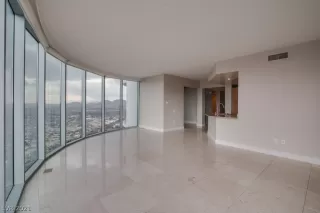 Photo #2: 2351793 Listing