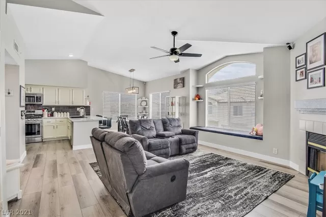 MLS: 2351804 Condo For Sale