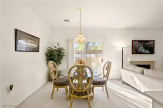 Photo #6: 2351823 Listing