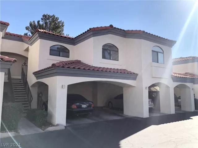 MLS: 2351844 Condo For Sale