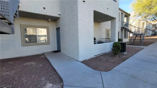 MLS: 2351869 Condo For Sale