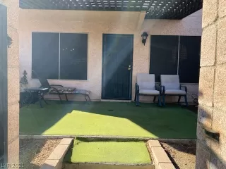 Photo #1: 2351881 Listing