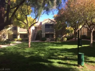 Photo #1: 2351924 Listing