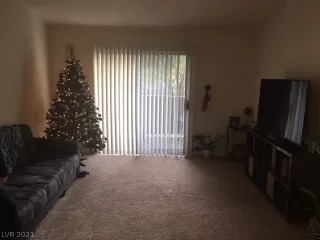 Photo #5: 2351924 Listing