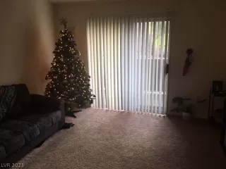 Photo #6: 2351924 Listing